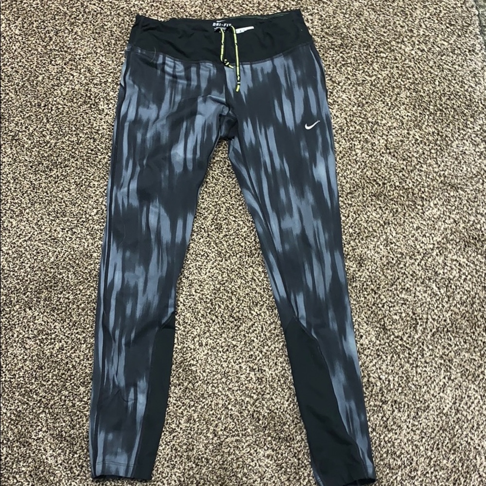 Nike leggings